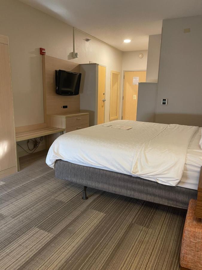 Holiday Inn Express Cedar Rapids - Collins Road By Ihg Екстер'єр фото