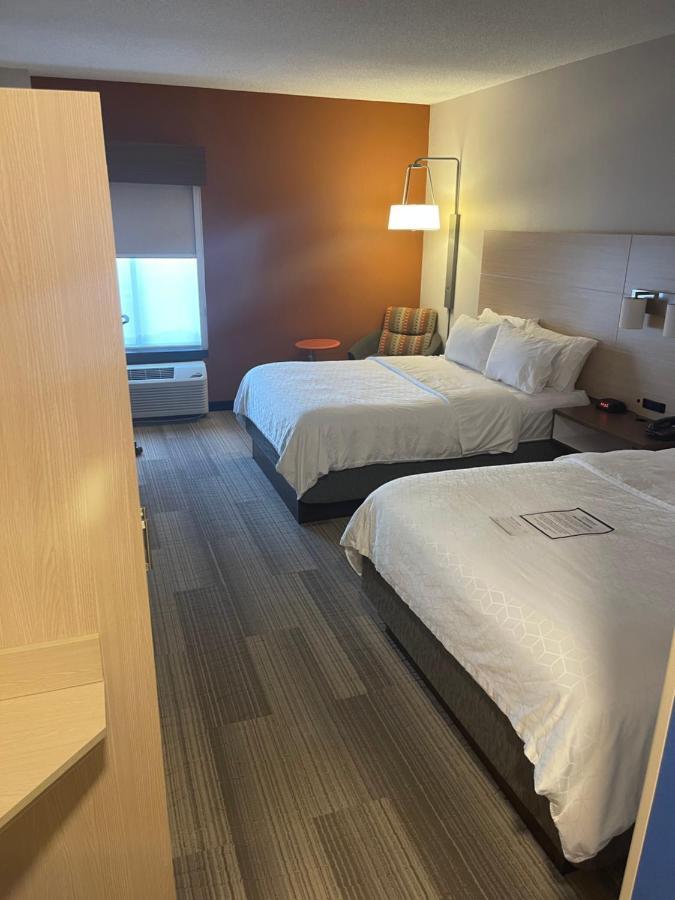 Holiday Inn Express Cedar Rapids - Collins Road By Ihg Екстер'єр фото