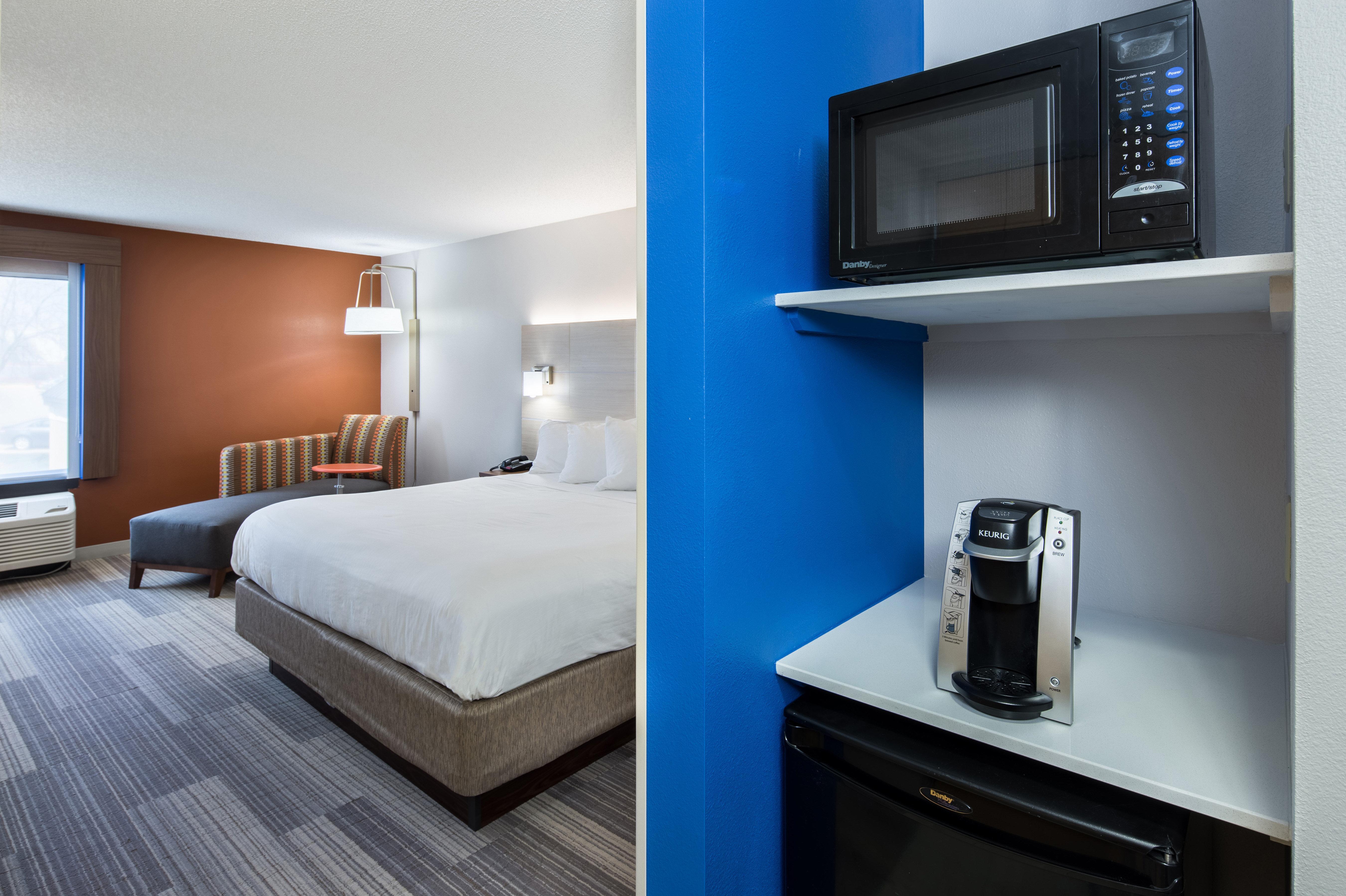 Holiday Inn Express Cedar Rapids - Collins Road By Ihg Екстер'єр фото